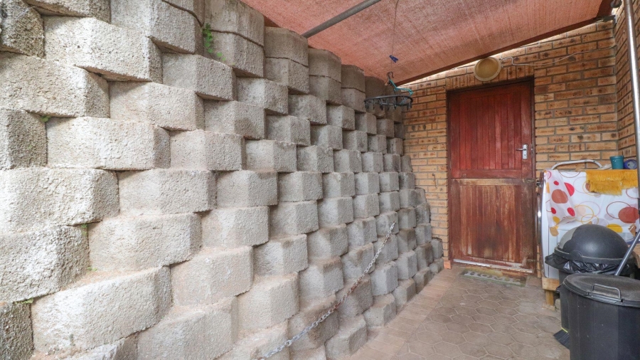 3 Bedroom Property for Sale in Dana Bay Western Cape